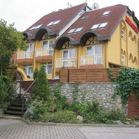 Abacon Vendeghaz-Breakfast House Miskolctapolca Exterior photo